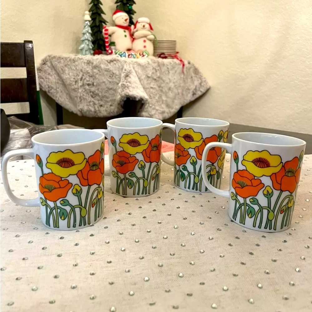 Vintage Rare Find  Fitz & Floyd Retro Coffee Juice Tea Mug Set Of 2